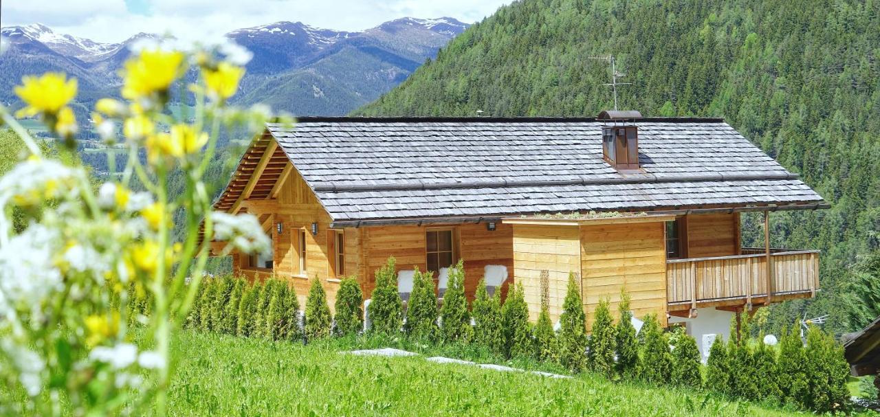 Chalet Oberguggenberg San Lorenzo di Sebato Luaran gambar