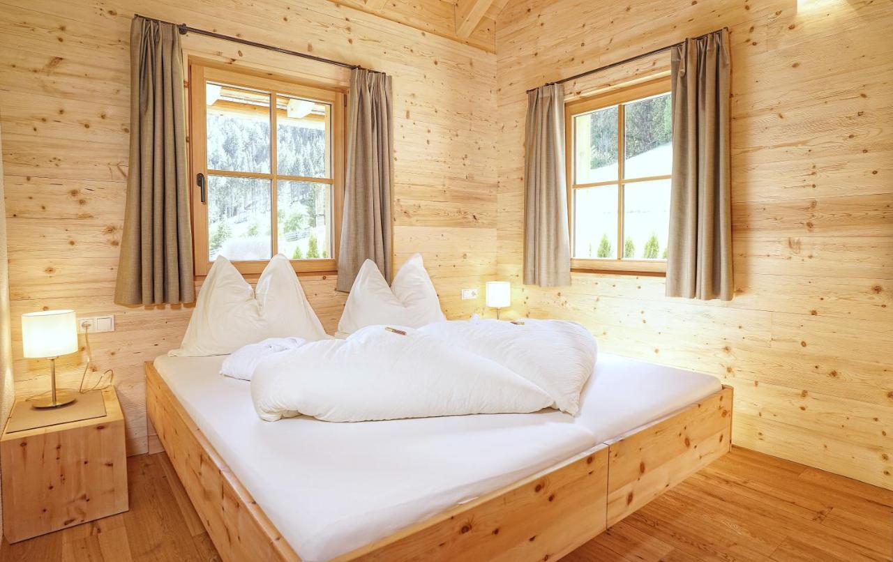 Chalet Oberguggenberg San Lorenzo di Sebato Luaran gambar